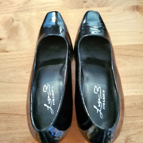 Luca B black patent leather chunk heel 6.5 - Picture 3 of 7